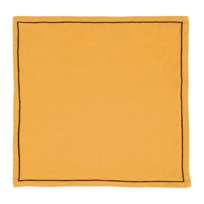 Serviette de table personnalisée brodée à Paris, coloris caramel (modèle Concorde, 52 % coton · 48 % lin)