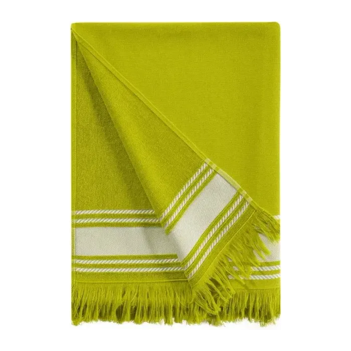 Drap de plage personnalisé brodé à Paris, coloris citronelle (modèle Longchamp, 100 % coton, face lisse et dos éponge)