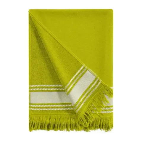 Drap de plage personnalisé brodé à Paris, coloris citronnelle (modèle Longchamp, 100 % coton, face lisse et dos éponge)