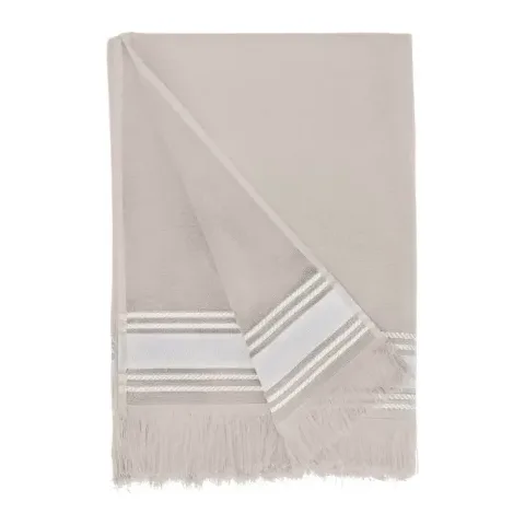 Drap de plage personnalisé brodé à Paris, coloris sable (modèle Longchamp, 100 % coton, face lisse et dos éponge)