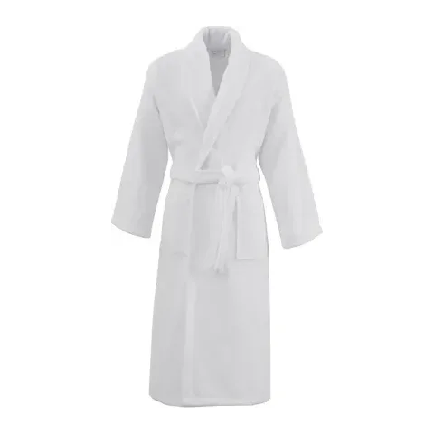 Peignoir personnalisé brodé à Paris, coloris blanc (modèle Madeleine, 100 % coton peigné)