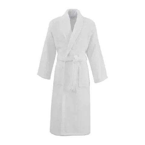 Peignoir personnalisé brodé à Paris, coloris blanc (modèle Madeleine, 100 % coton peigné)